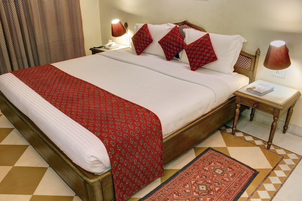 Palace On Ganges - Heritage Hotel Варанаси Номер фото